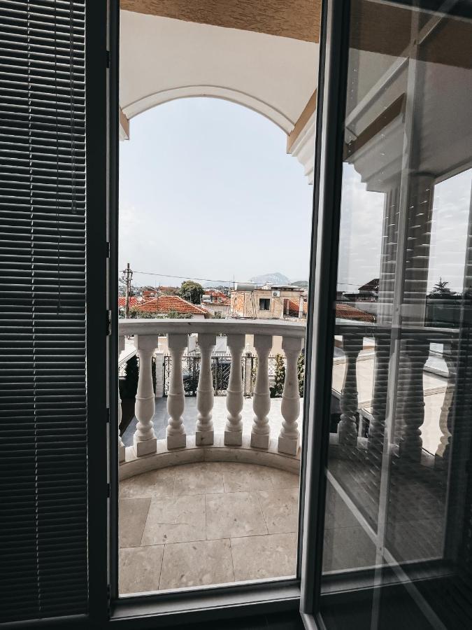Amansar Boutique Hotel Tirana Exterior photo